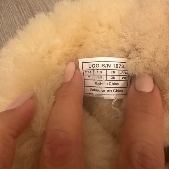 Women’s Ugg Bailey Button Triplet II - Picture 7 of 7